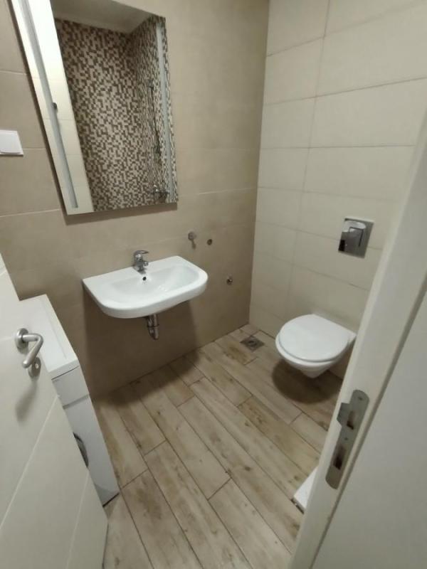 Slika 10 - Dvosoban stan za izdavanje, 40m2, 450€