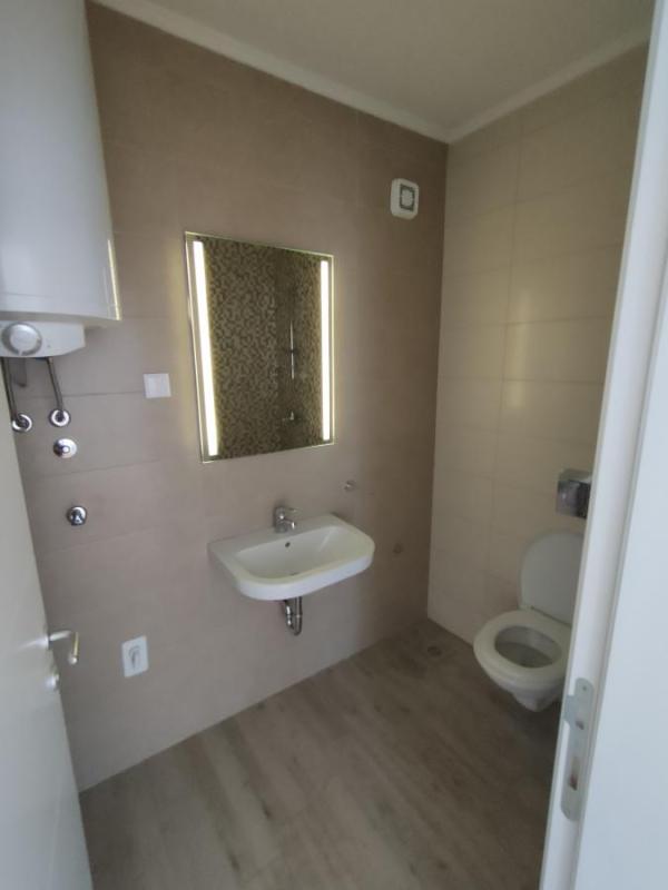 Slika 8 - Dvosoban stan za izdavanje, 40m2, 450€