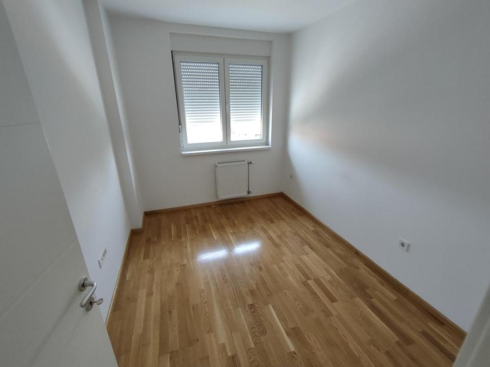 Slika 6 - Dvosoban stan za izdavanje, 40m2, 450€