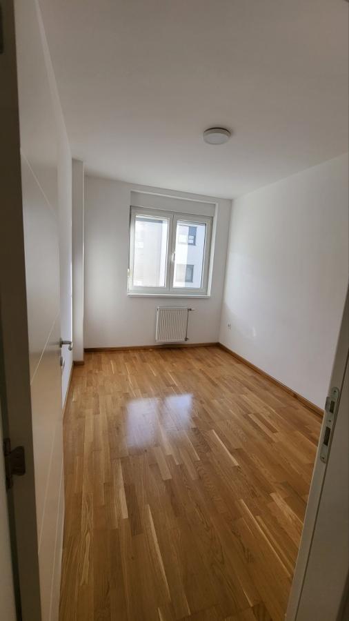 Slika 7 - Dvosoban stan za izdavanje, 40m2, 450€