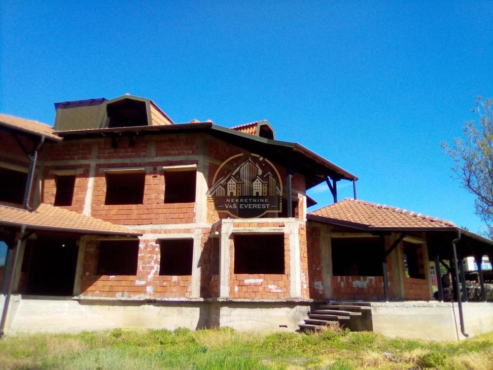 Slika 1 -  Kuća na prodaju, 1300m2, 455.000€