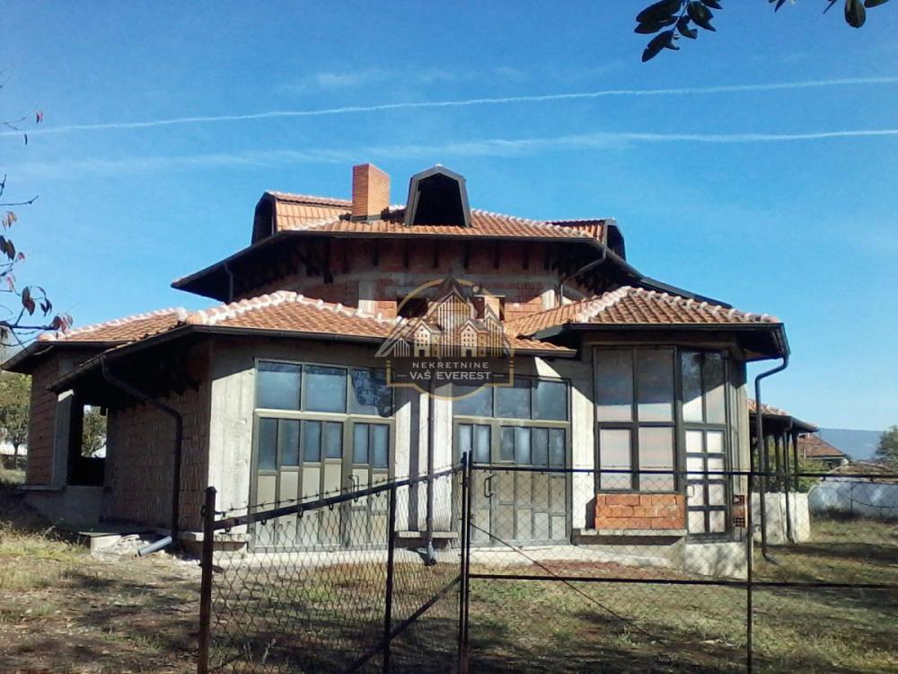 Slika 2 -  Kuća na prodaju, 1300m2, 455.000€