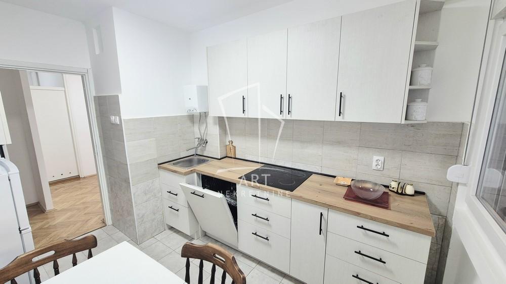 Slika 6 - Kneza Danila, Trosoban stan za izdavanje, 68m2, 1.200€