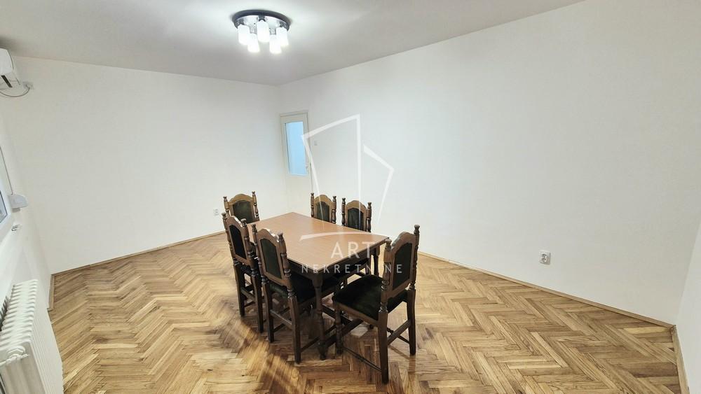 Slika 2 - Kneza Danila, Trosoban stan za izdavanje, 68m2, 1.200€