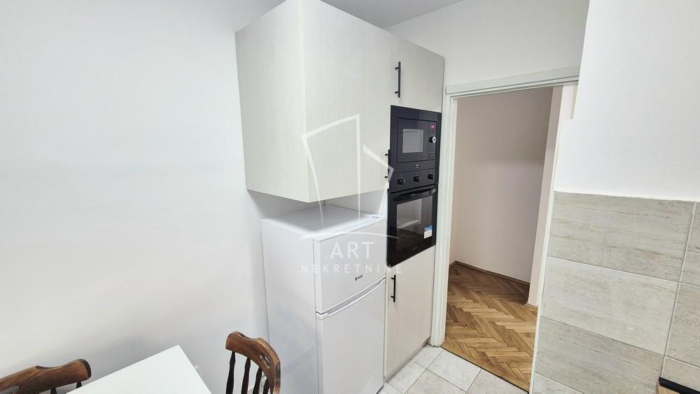 Slika 5 - Kneza Danila, Trosoban stan za izdavanje, 68m2, 1.200€