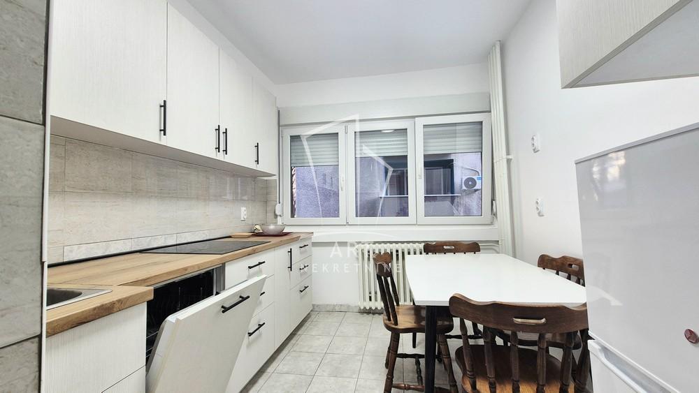 Slika 4 - Kneza Danila, Trosoban stan za izdavanje, 68m2, 1.200€