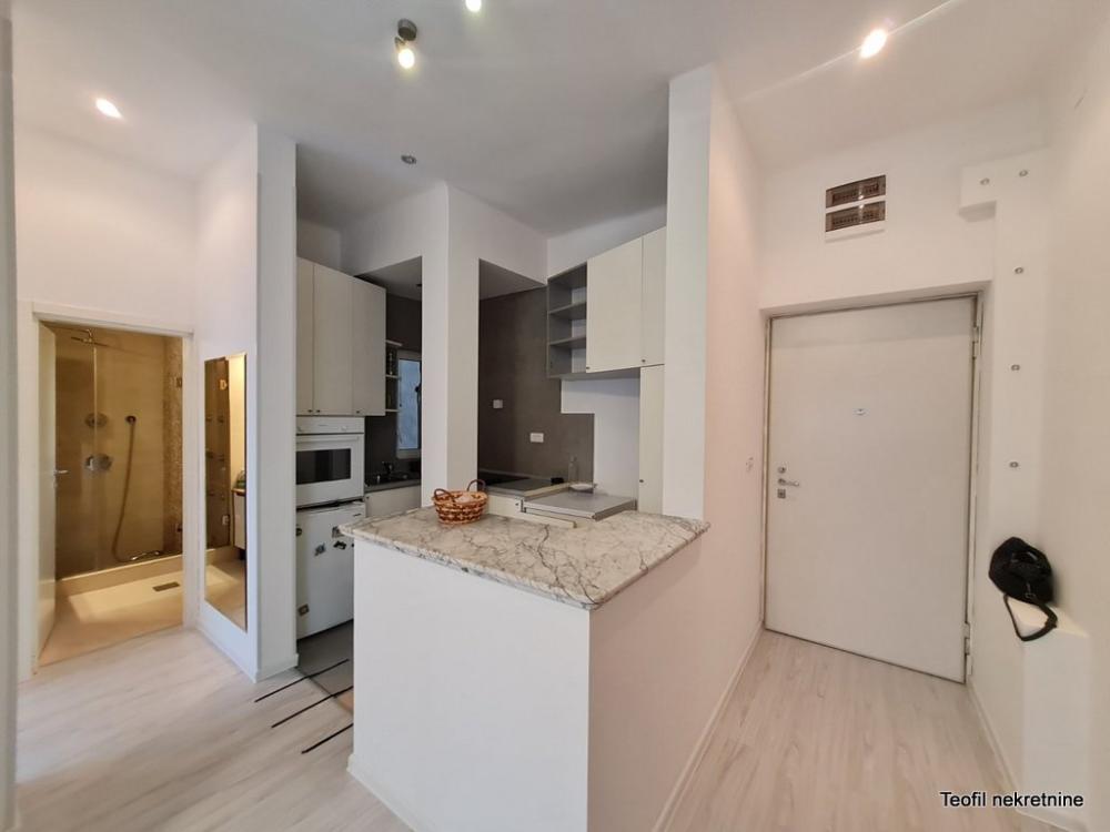 Slika 7 - Alekse Nenadovića, Dvosoban stan za izdavanje, 64m2, 700€