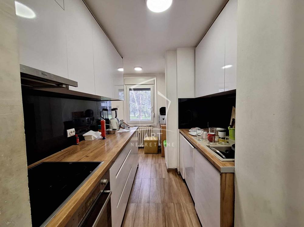 Slika 5 - Bulevar Zorana Đinđića, Troiposoban stan na prodaju, 73m2, 277.000€