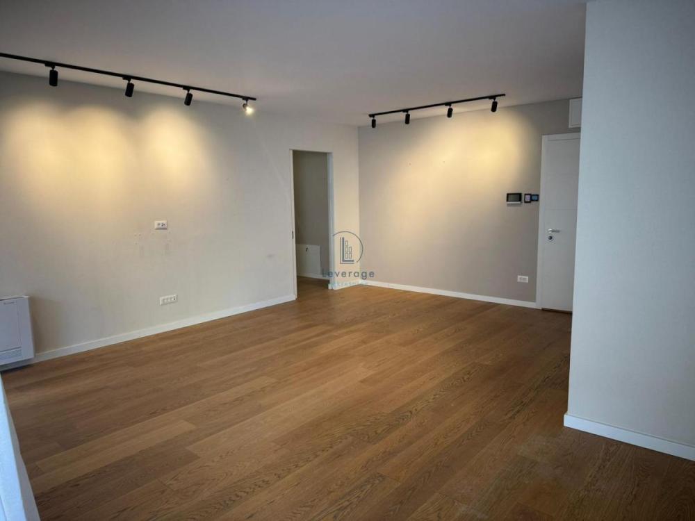 Slika 2 - Trosoban stan za izdavanje, 145m2, 3.000€