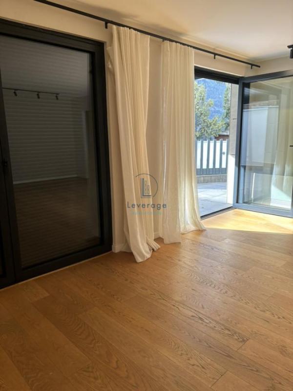 Slika 1 - Trosoban stan za izdavanje, 145m2, 3.000€