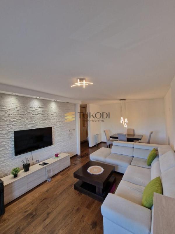 Glavna slika -Trosoban stan na prodaju, 86m2, 253.900€