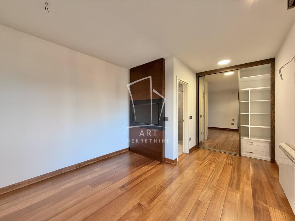 Slika 5 - Pazinska, Petosoban stan na prodaju, 160m2, 650.000€