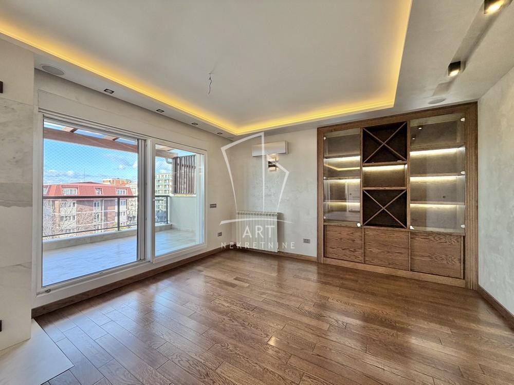 Glavna slika -Pazinska, Petosoban stan na prodaju, 160m2, 650.000€