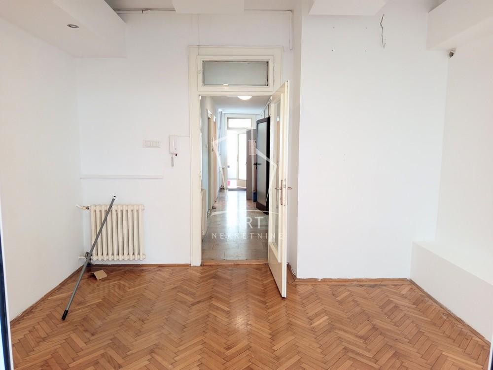 Slika 6 - Zmaj Jovina,  Lokal za izdavanje, 110m2, 1.400€