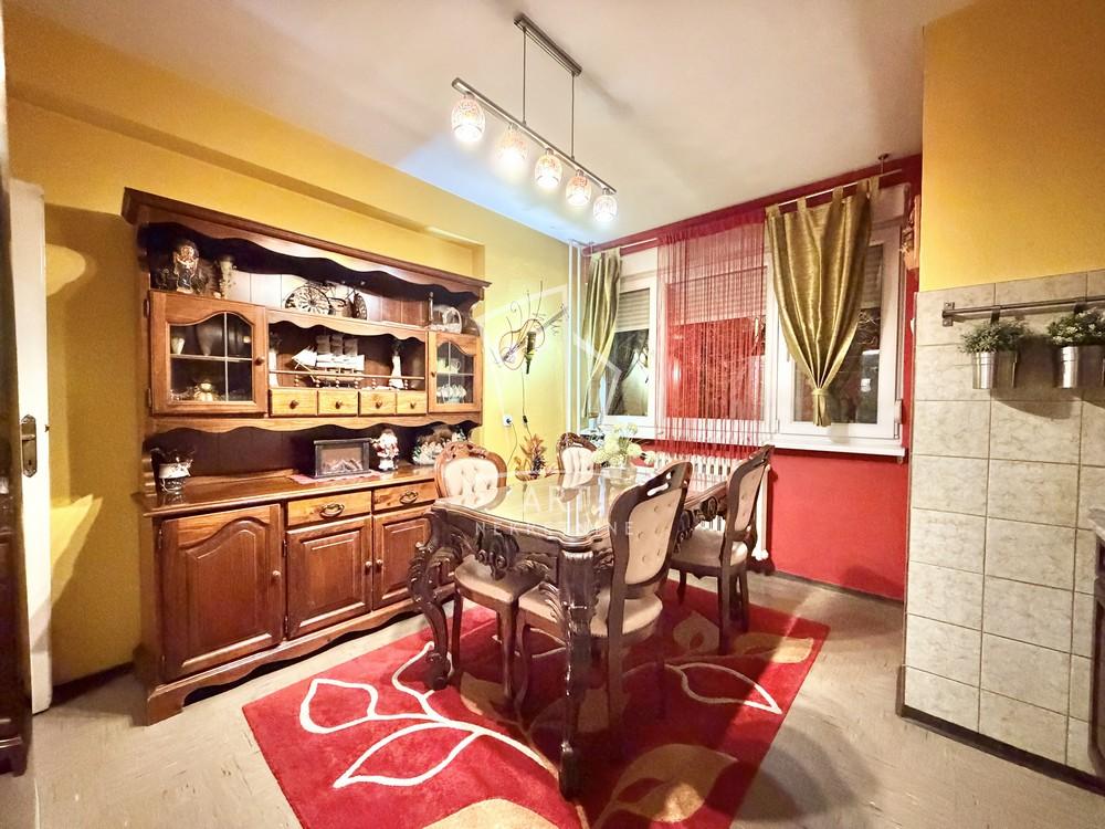 Slika 4 - Ugrinovačka, Trosoban stan na prodaju, 82m2, 229.900€