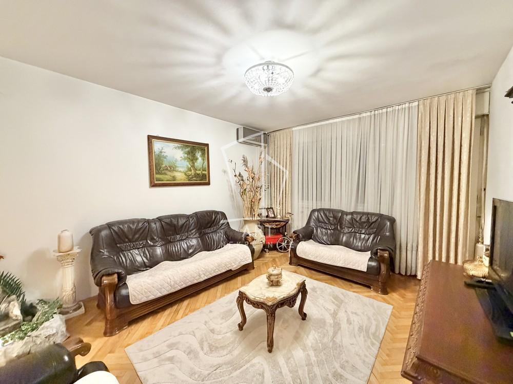 Glavna slika -Ugrinovačka, Trosoban stan na prodaju, 82m2, 229.900€