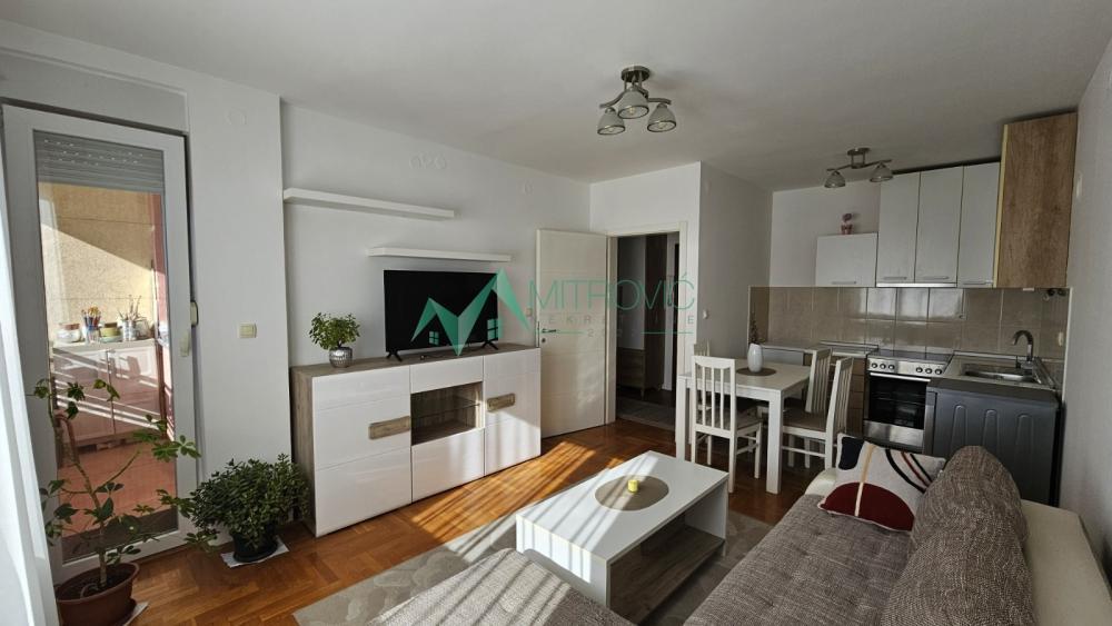 Glavna slika -Jednoiposoban stan za izdavanje, 37m2, 380€