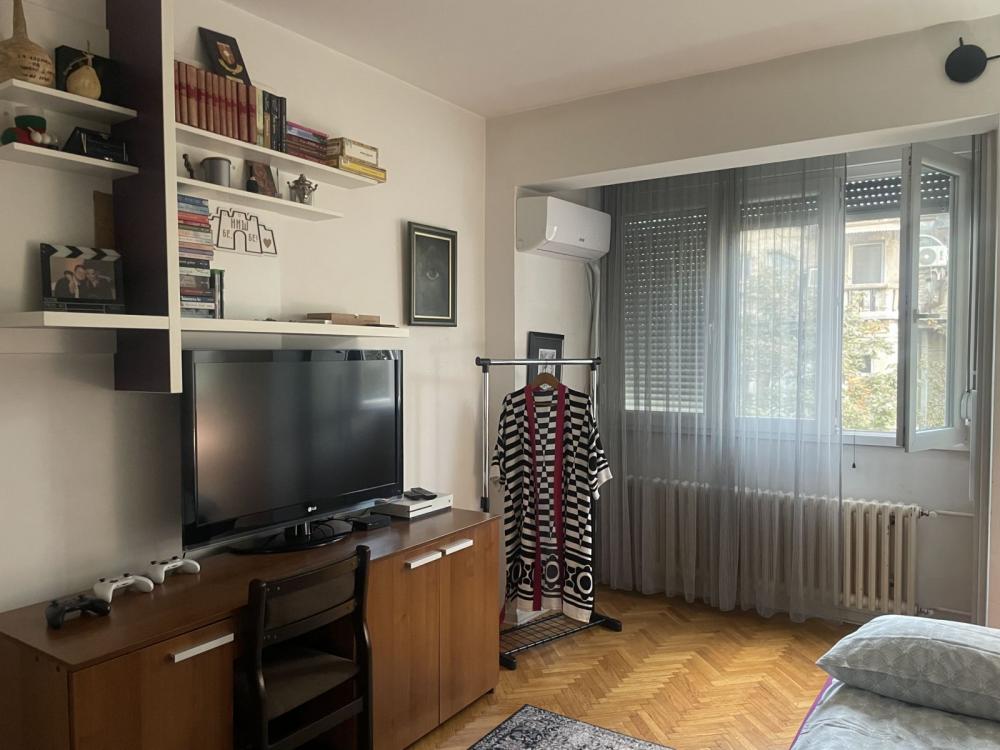 Slika 8 - Resavska, Trosoban stan za izdavanje, 70m2, 1.300€