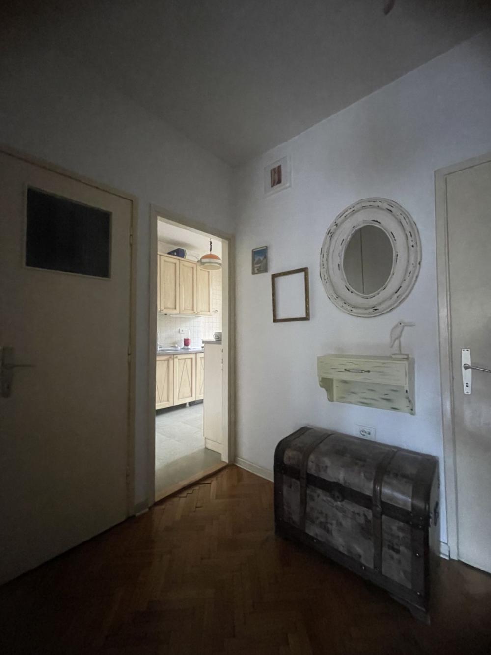 Slika 11 - Resavska, Trosoban stan za izdavanje, 70m2, 1.300€