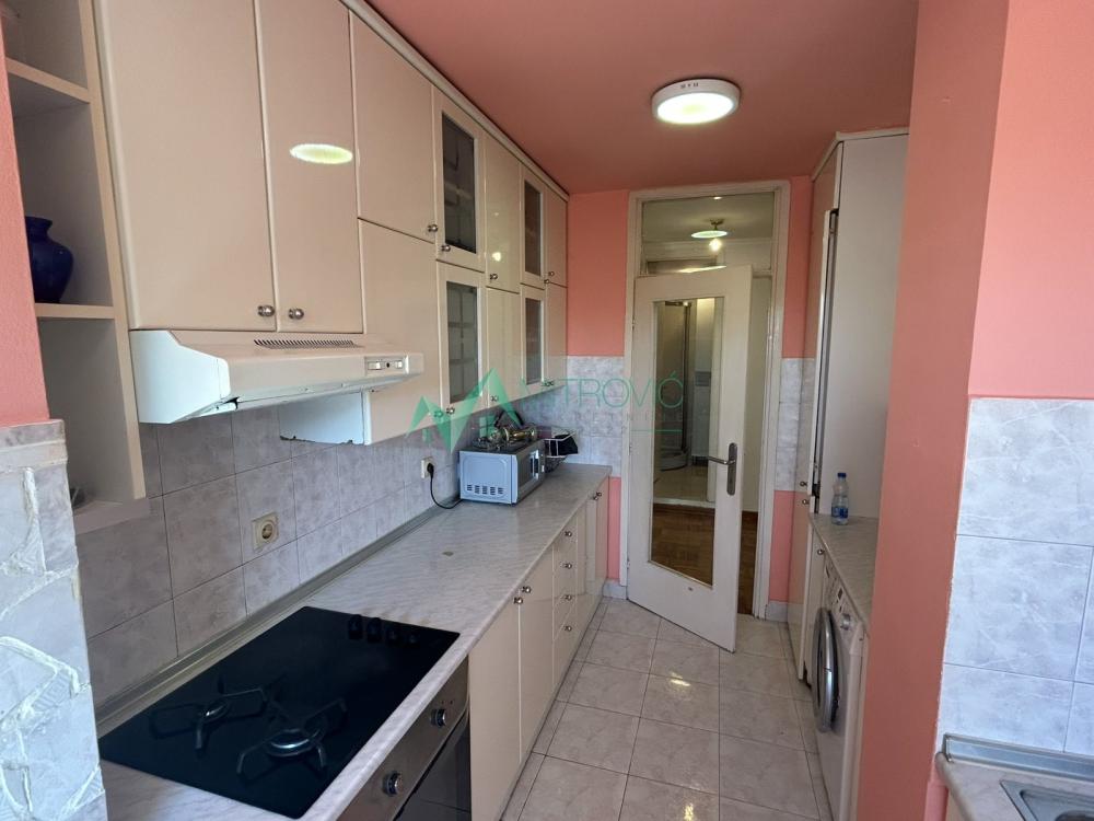 Slika 1 - Trosoban stan za izdavanje, 74m2, 600€