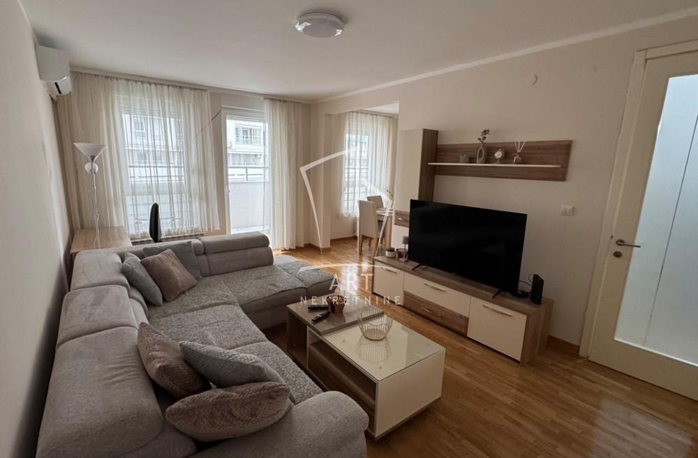 Glavna slika -Jurija Gagarina, Dvosoban stan za izdavanje, 68m2, 1.100€