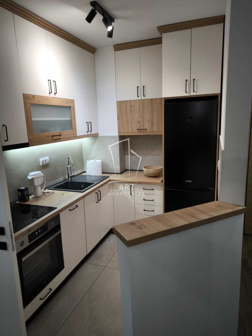 Slika 6 - Južni Bulevar, Dvosoban stan za izdavanje, 59m2, 1.100€