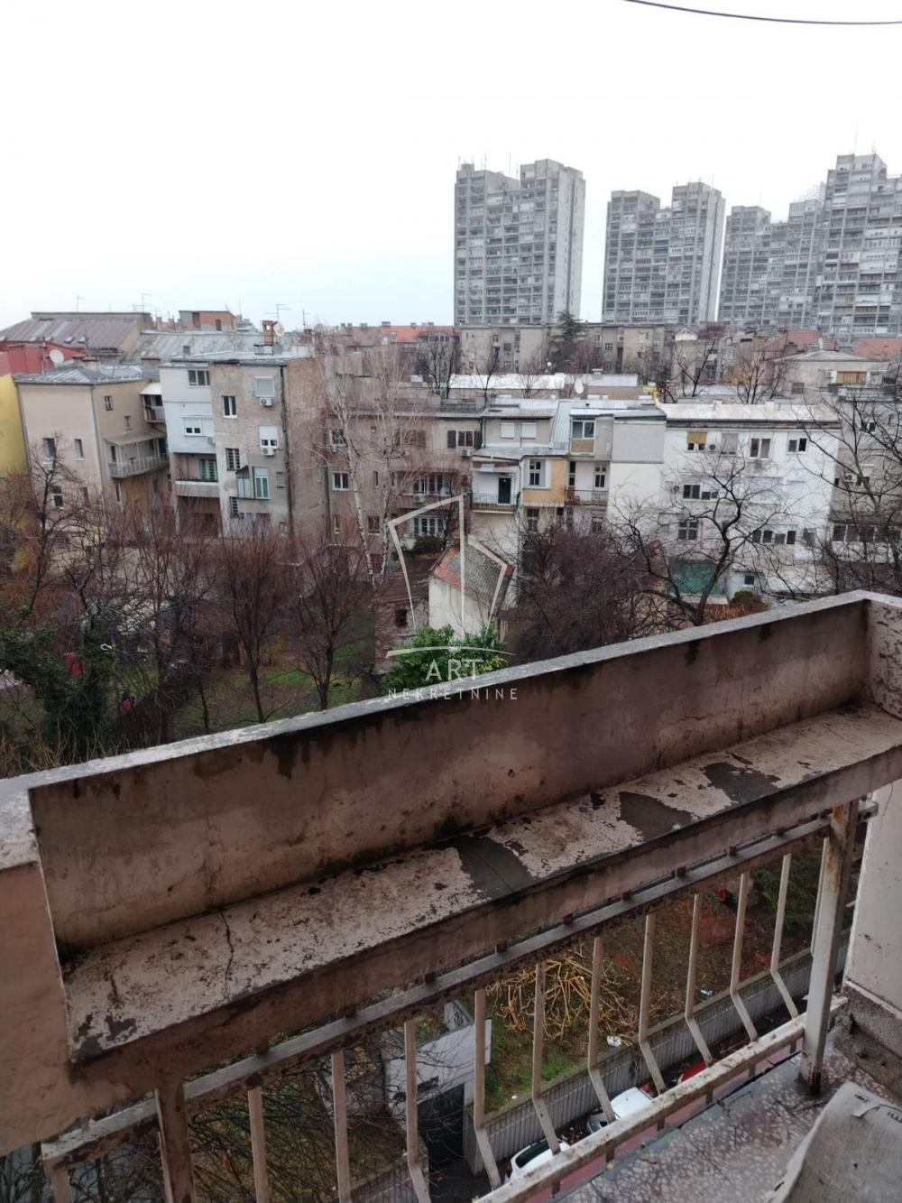 Slika 11 - 22. oktobra, Dvosoban stan na prodaju, 58m2, 215.000€