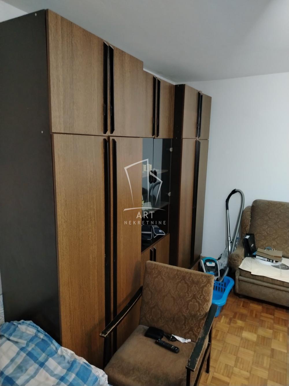 Slika 1 - 22. oktobra, Dvosoban stan na prodaju, 58m2, 215.000€