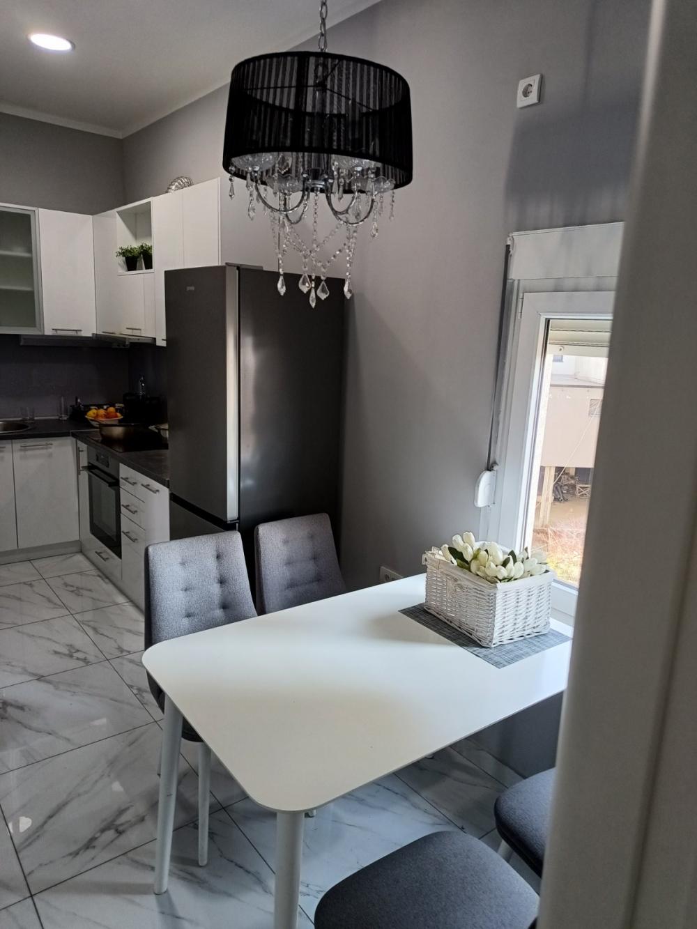 Slika 9 - Vojvode Vlahovića, Dvosoban stan za izdavanje, 55m2, 550€