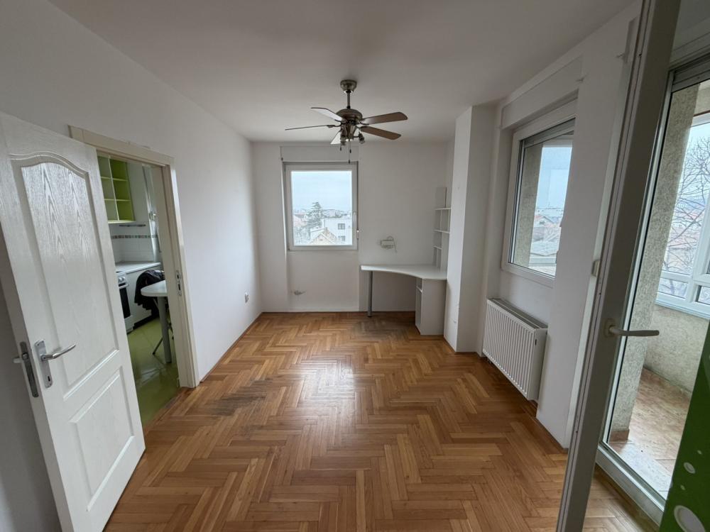 Slika 3 - Četvorosoban stan za izdavanje, 800€