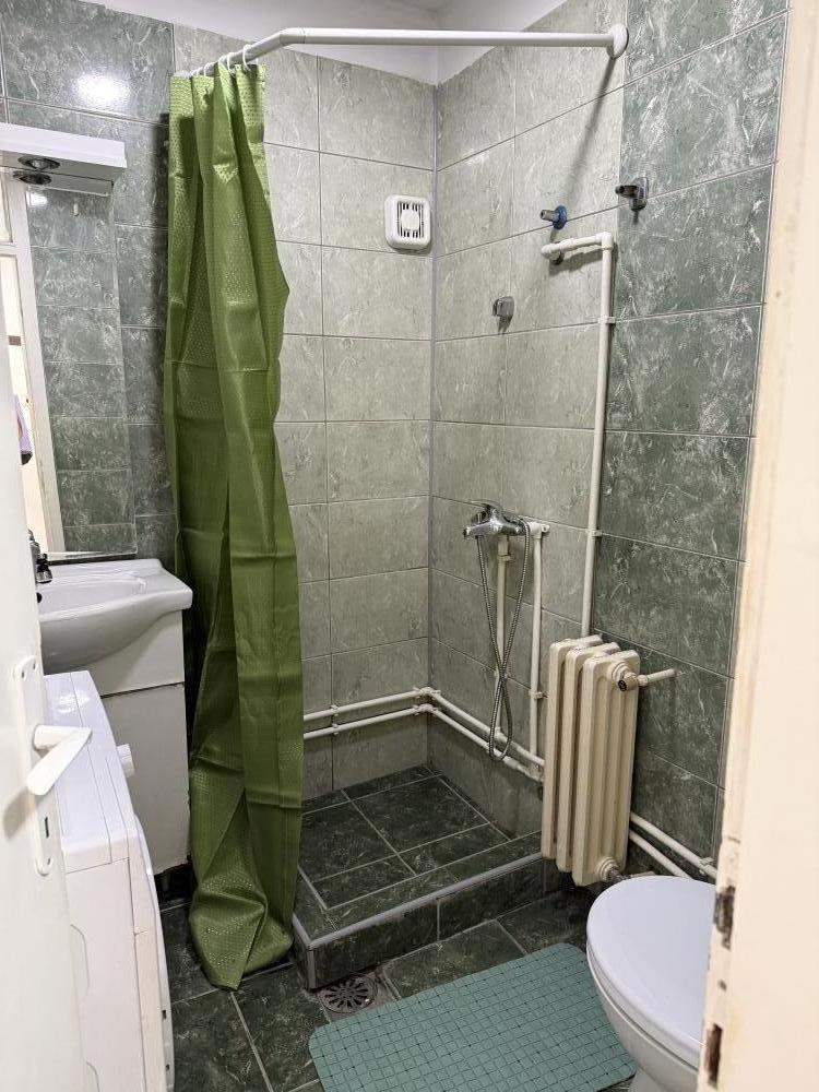 Slika 1 - Obrenovićeva, Jednosoban stan za izdavanje, 44m2, 270€