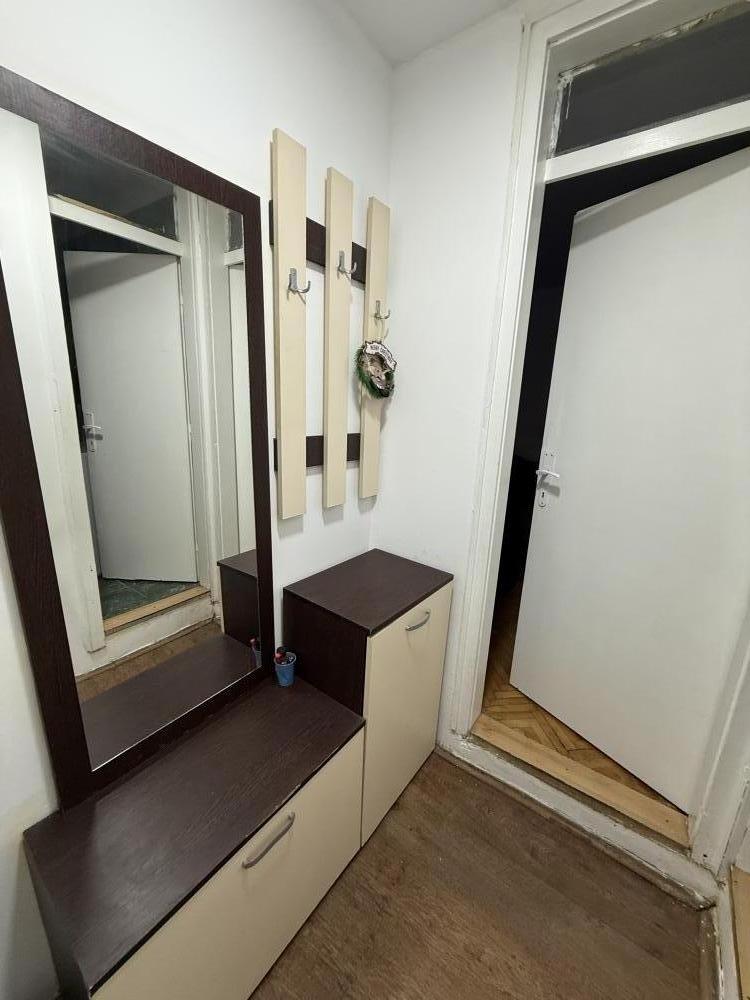 Slika 3 - Obrenovićeva, Jednosoban stan za izdavanje, 44m2, 270€