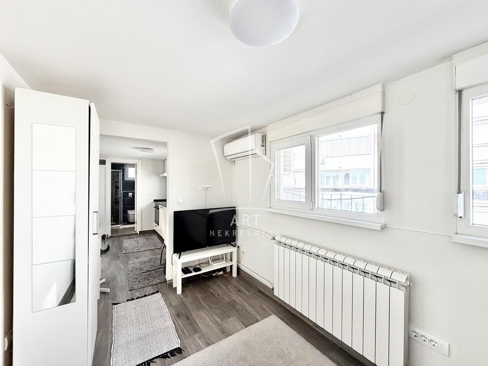 Slika 2 - Maršala Birjuzova,  Stan za izdavanje, 23m2, 550€