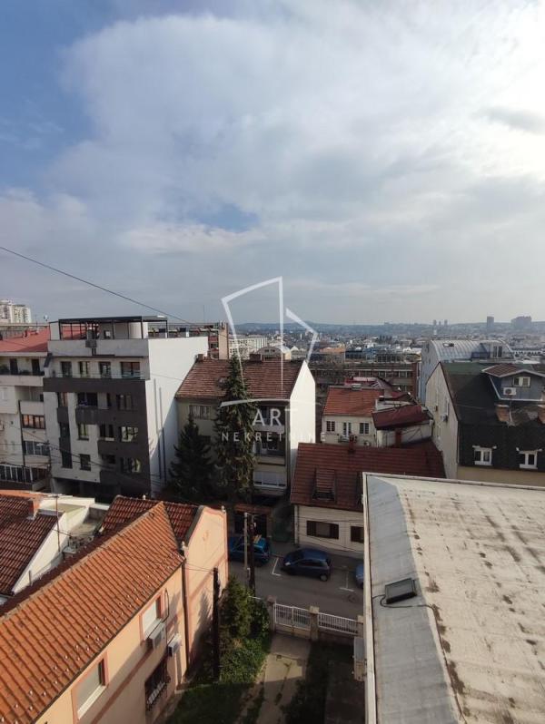 Slika 11 - Cara Nikolaja II, Trosoban stan za izdavanje, 72m2, 1.100€