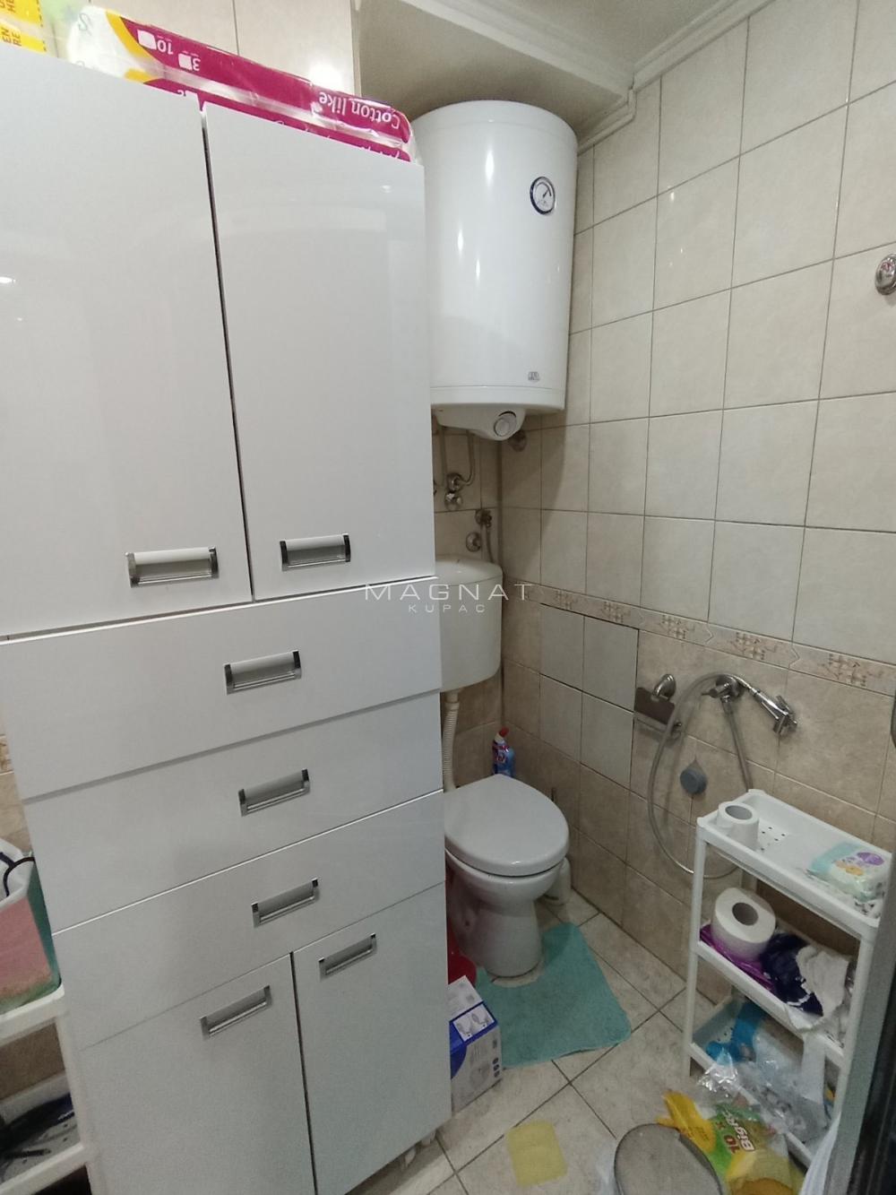 Slika 3 - Kadinjača, Petosoban stan na prodaju, 100m2, 325.000€