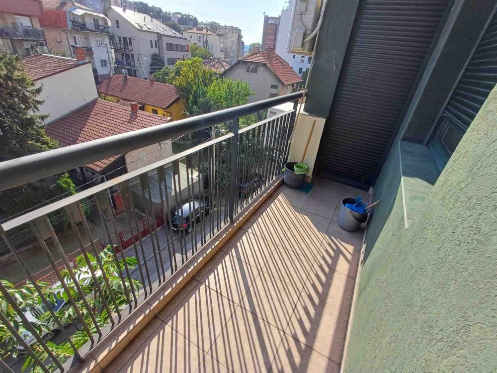 Slika 9 - Južni Bulevar, Trosoban stan za izdavanje, 80m2, 800€
