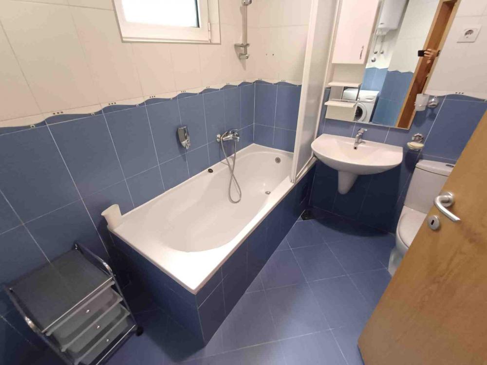 Slika 7 - Južni Bulevar, Trosoban stan za izdavanje, 80m2, 800€