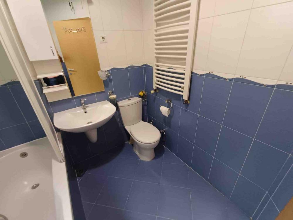 Slika 8 - Južni Bulevar, Trosoban stan za izdavanje, 80m2, 800€