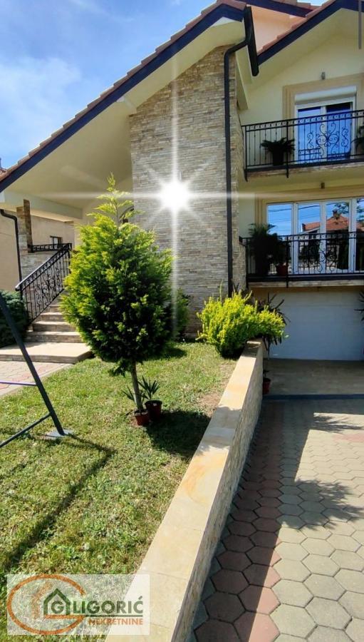 Slika 1 -  Kuća na prodaju, 460m2, 459.000€