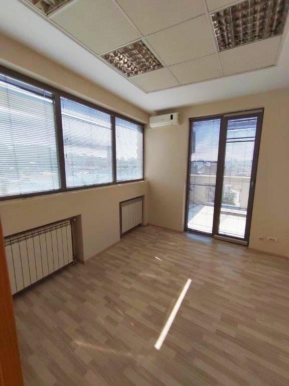 Slika 1 - Brankova,  Lokal za izdavanje, 210m2, 3.200€