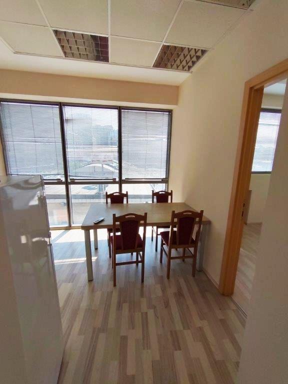 Slika 7 - Brankova,  Lokal za izdavanje, 210m2, 3.200€