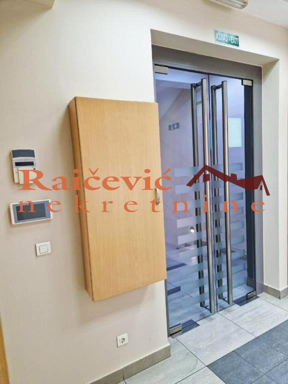 Slika 9 - Brankova,  Lokal za izdavanje, 216m2, 3.600€