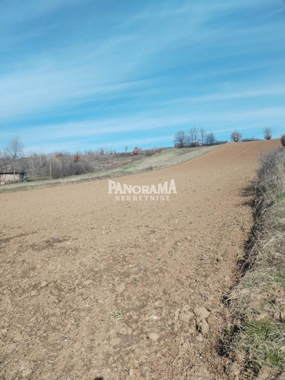 Slika 2 - Timočki put Plac na prodaju, Voždovac, Ripanj, 57.600€