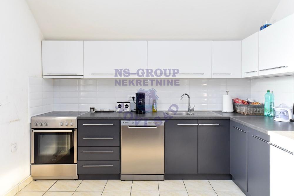 Glavna slika - Kuća na prodaju, 485m2, 180.200€