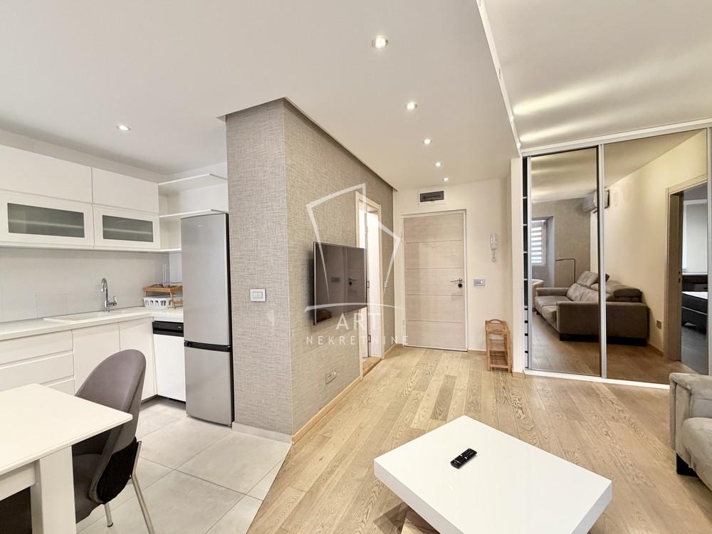 Slika 1 - Antifašističke borbe, Jednoiposoban stan za izdavanje, 41m2, 700€