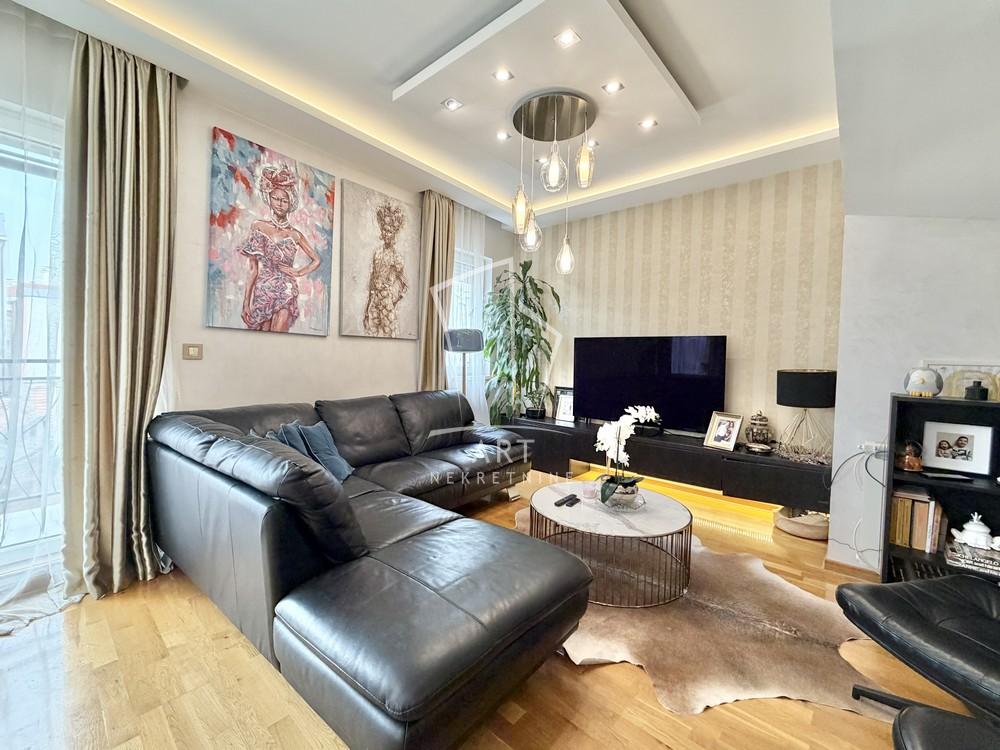 Slika 1 - Cankareva, Četvorosoban stan na prodaju, 98m2, 370.000€