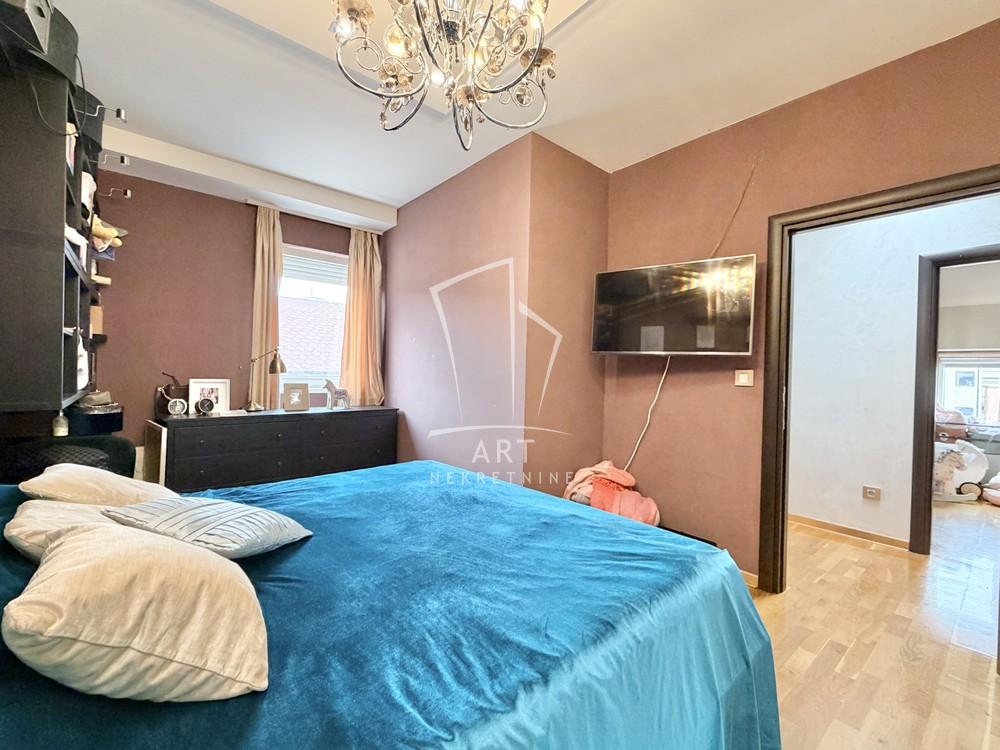 Slika 8 - Cankareva, Četvorosoban stan na prodaju, 98m2, 370.000€