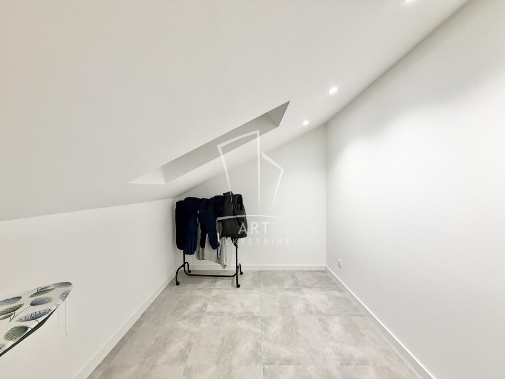 Slika 8 - Ugrinovački put 32. deo, Trosoban stan na prodaju, 59m2, 159.000€