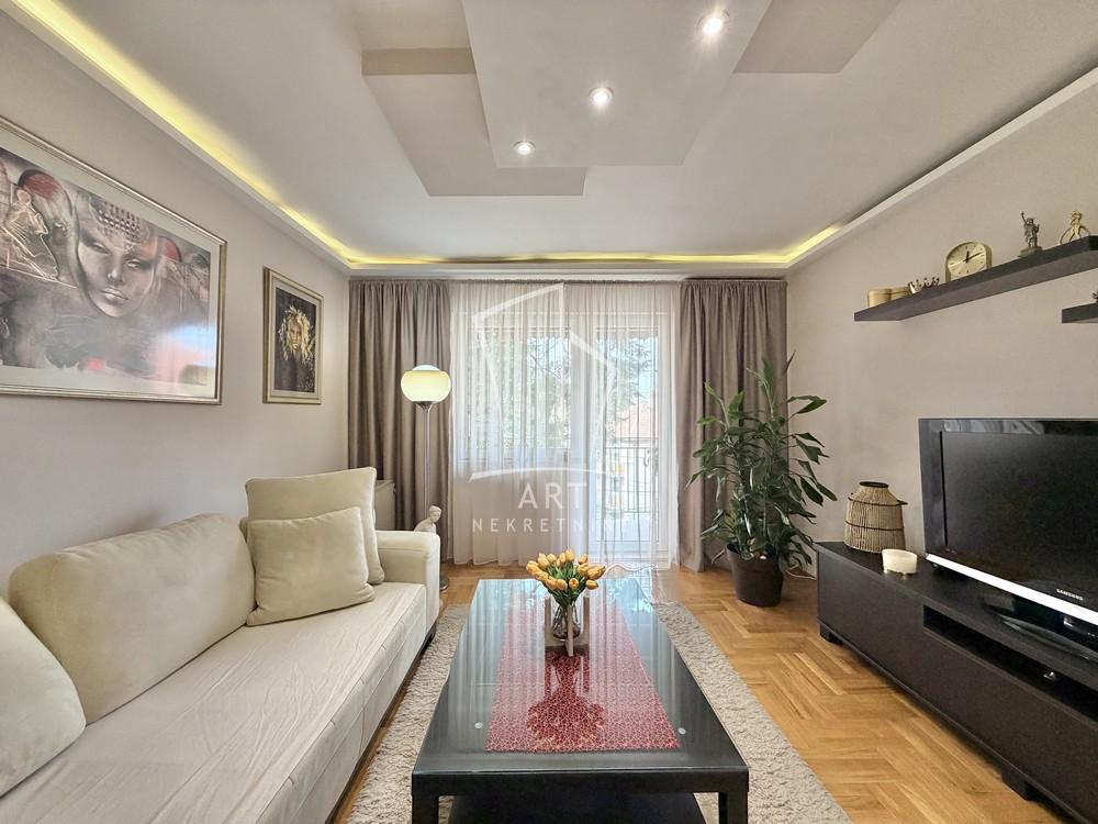 Slika 1 - Vladimira Aleksića, Četvorosoban stan na prodaju, 95m2, 240.000€