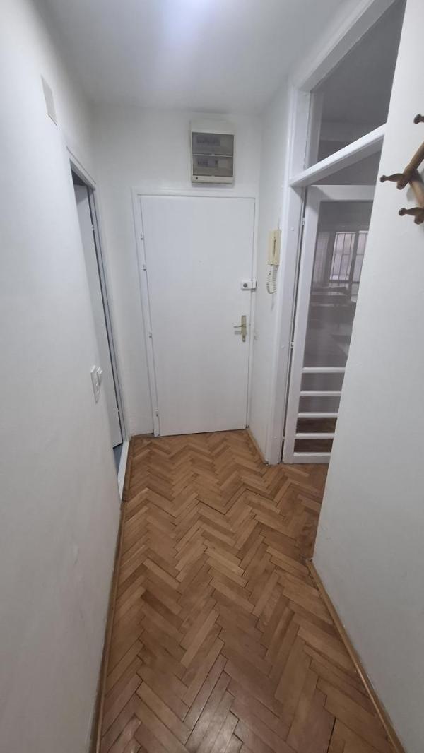 Slika 4 - Jednosoban stan za izdavanje, 35m2, 300€